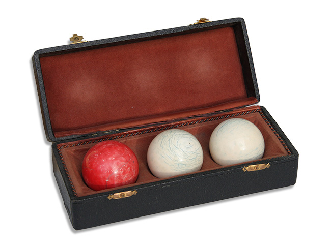 Elfenbein Billardkugeln